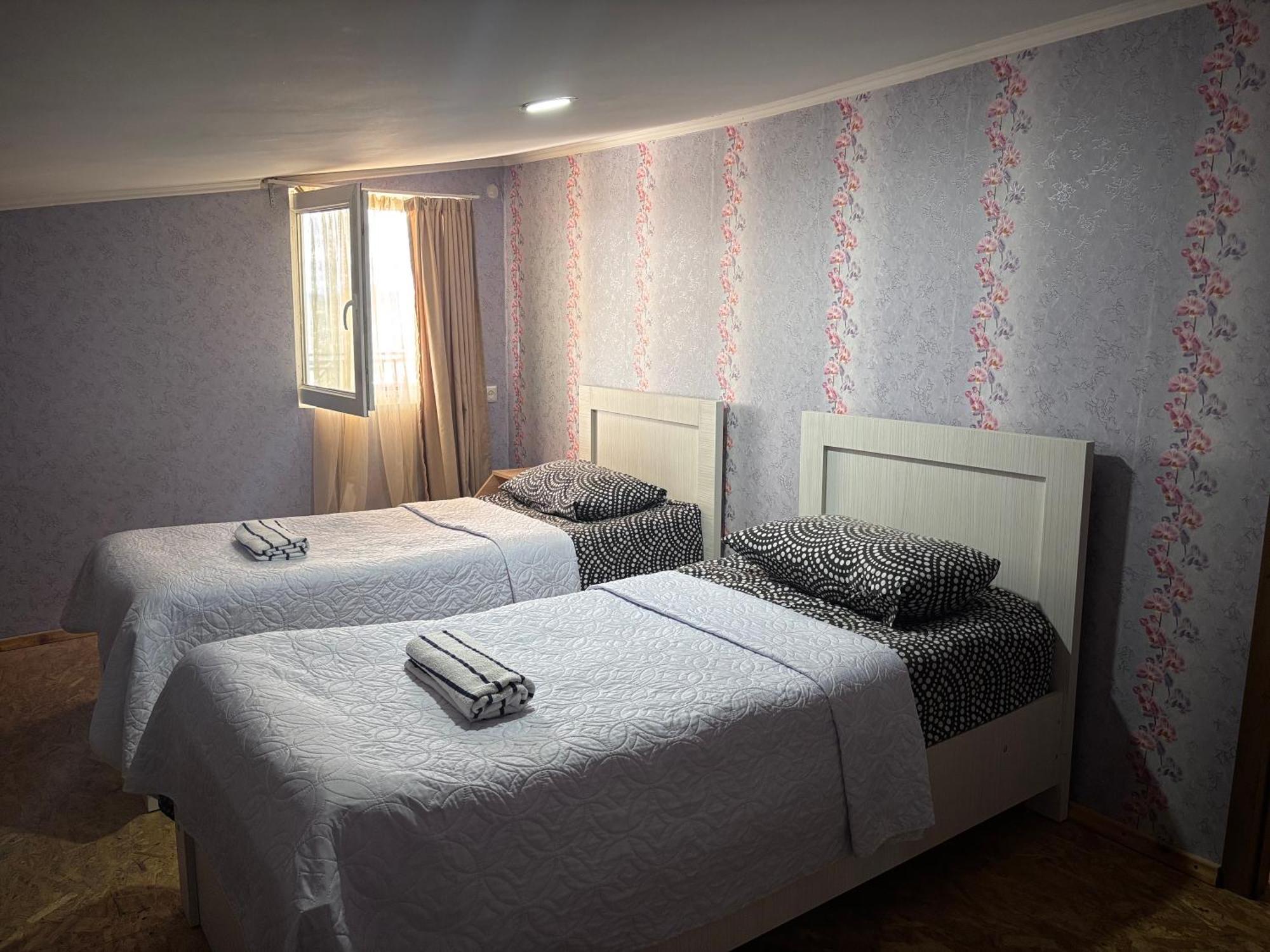 Guest House Katerina Kutaisi Exterior photo
